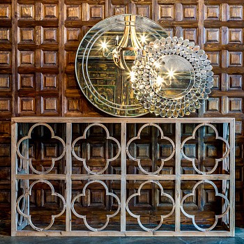 Настенное зеркало «Орион» Настенное зеркало «Орион»